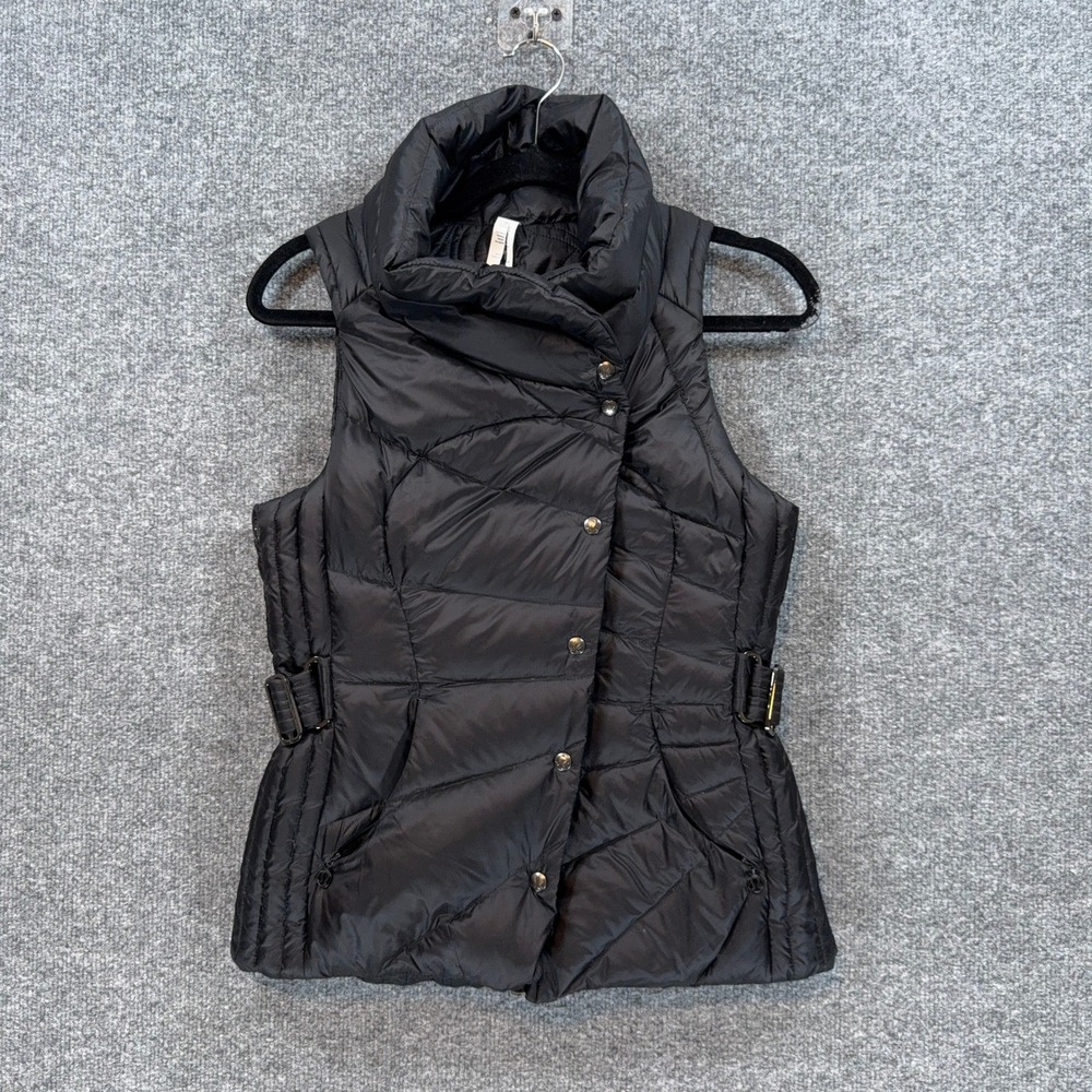 Lululemon Puffer Vest Women 6 Black Quilted Asymmetrical Snap Athletic Outerwear